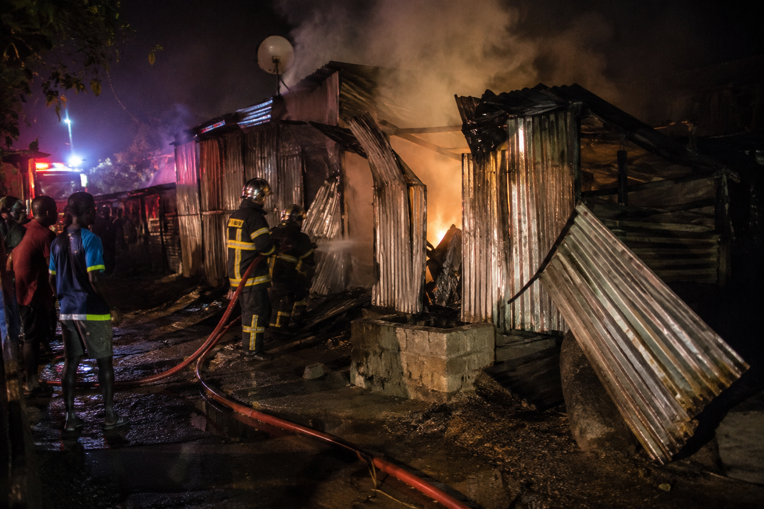 Majicavo : une femme enceinte et ses deux enfants meurent dans l'incendie d'une habitation — Société, Koungou
